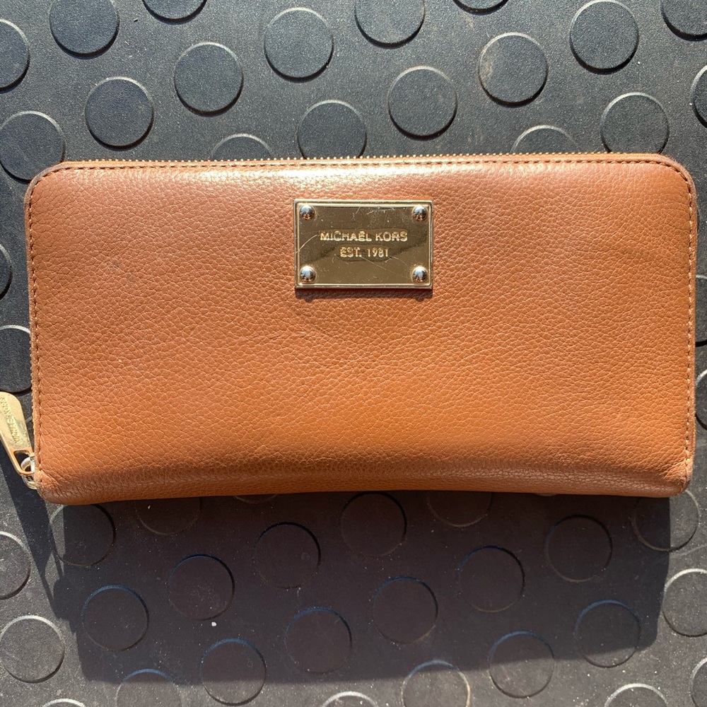 Soft Leather Michael Kors Wallet